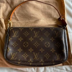 Louis Vuitton Pochette Accessories